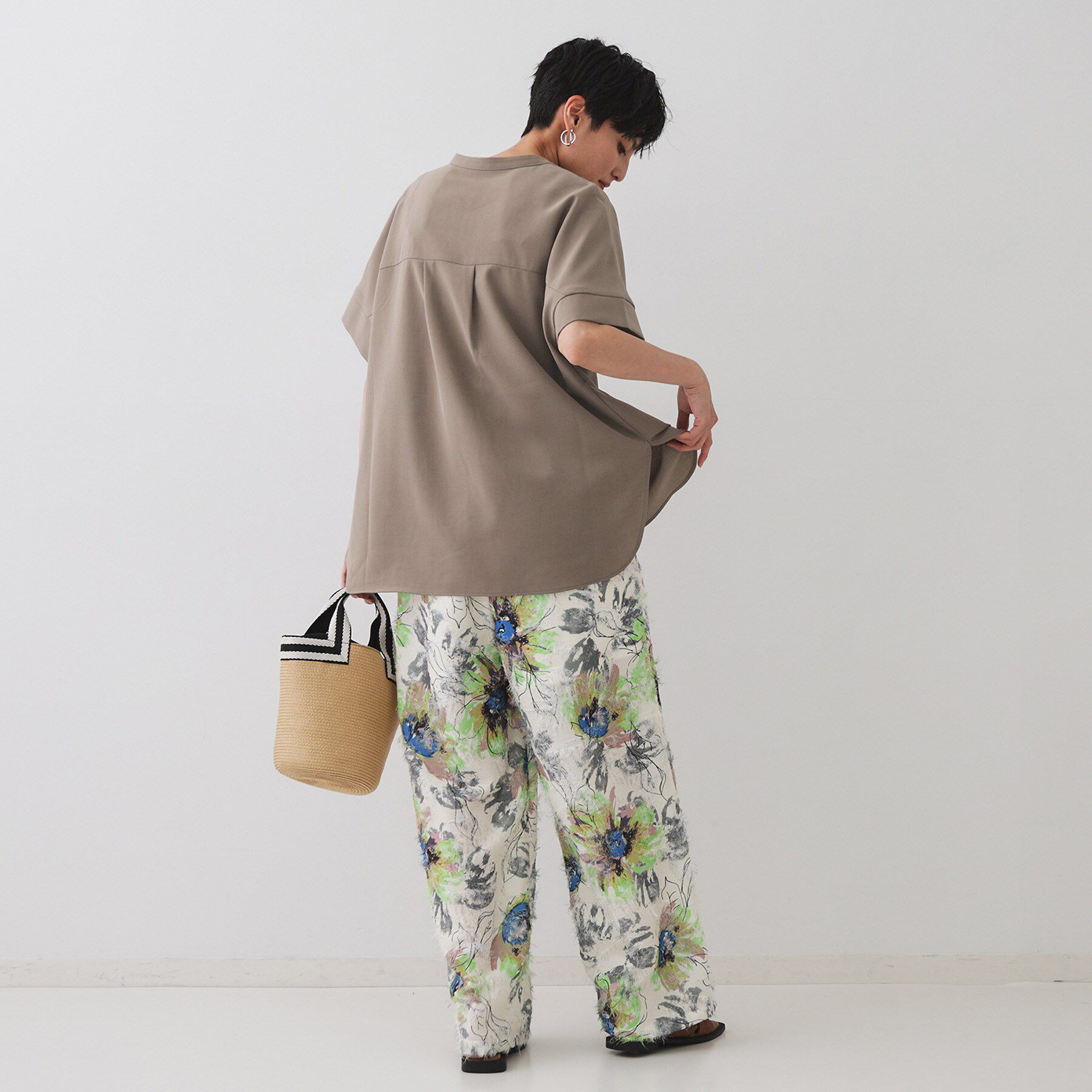 OPAQUE.CLIP「《5色展開／SS-LLサイズ》スキッパー金ボタンブラウス／セットアップ対応【防シワ／ストレッチ／洗濯」|シャツ・ブラウス|