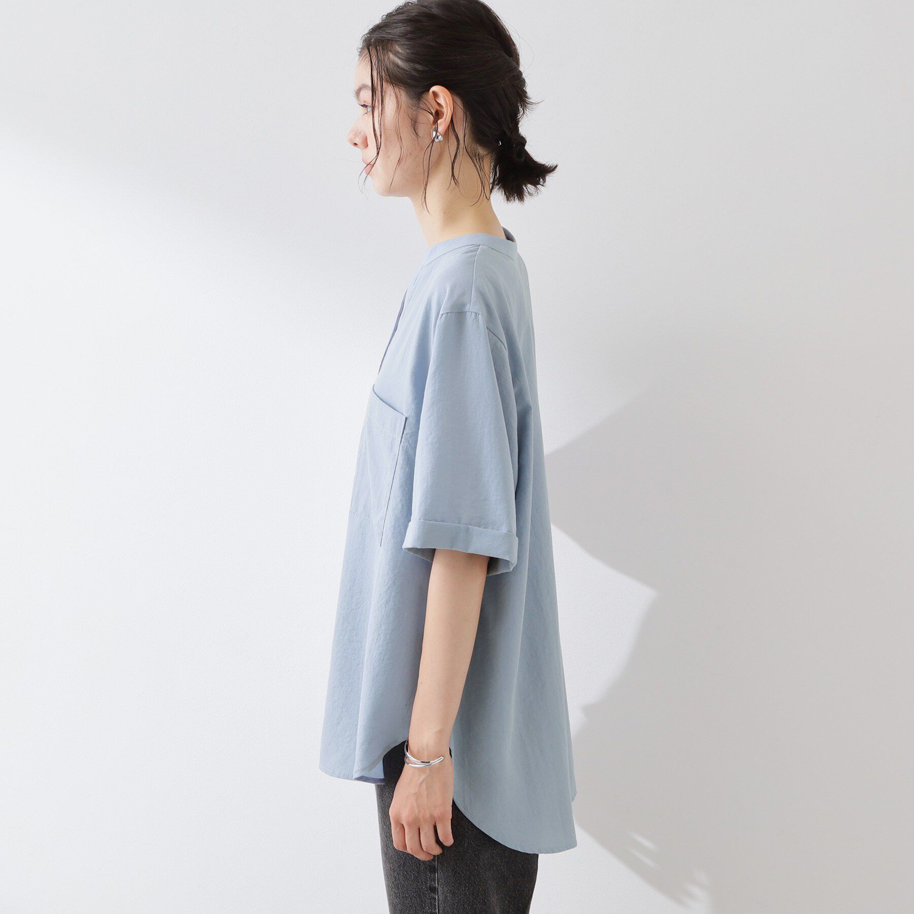 THE SHOP TK「【M-XL/さりげなく二の腕カバー】5分袖Wポケットシャツ」|シャツ・ブラウス|