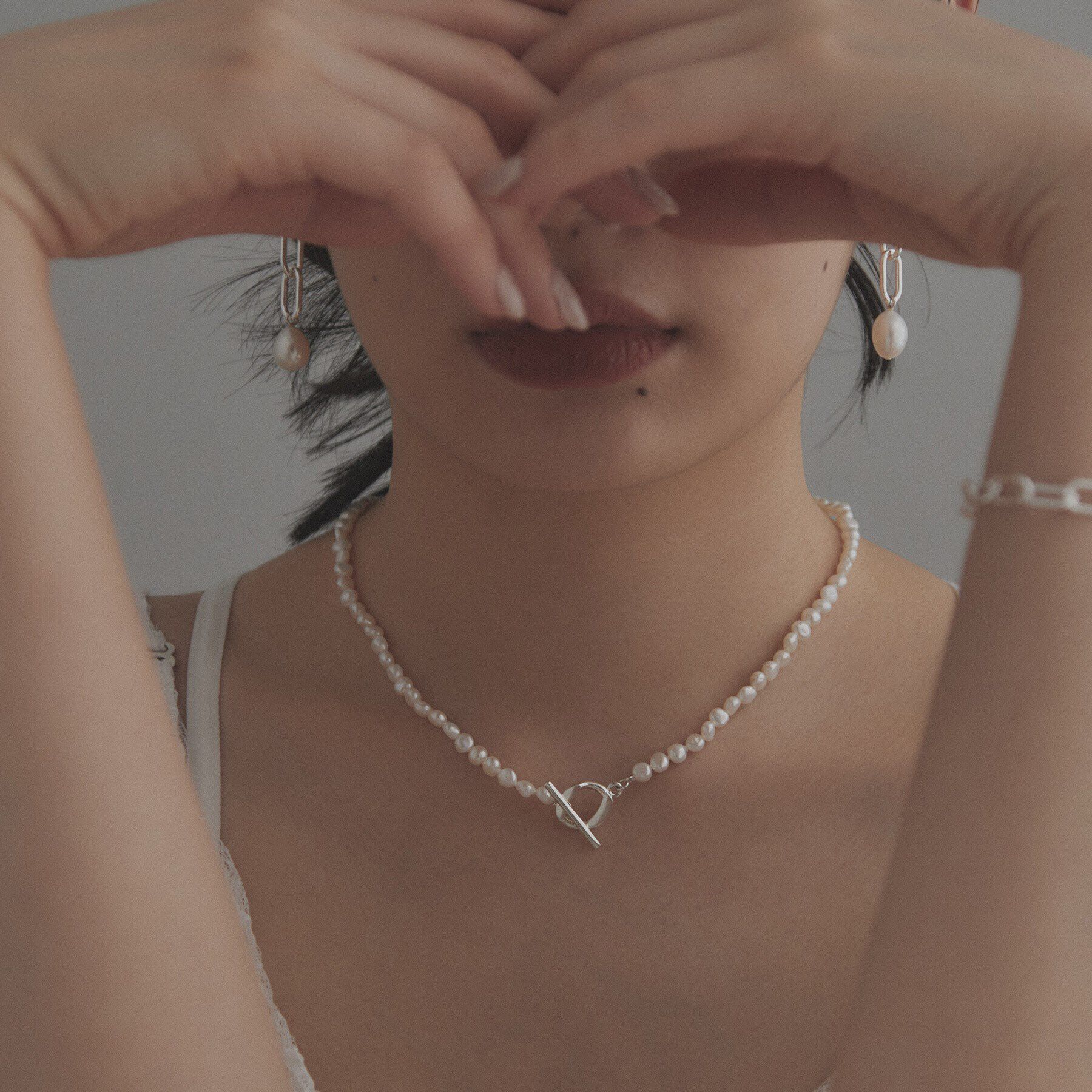 COCOSHNIK ONKITSCH「シルバー バロックパール カーブチェーン マンテルネックレス」|ネックレス|
