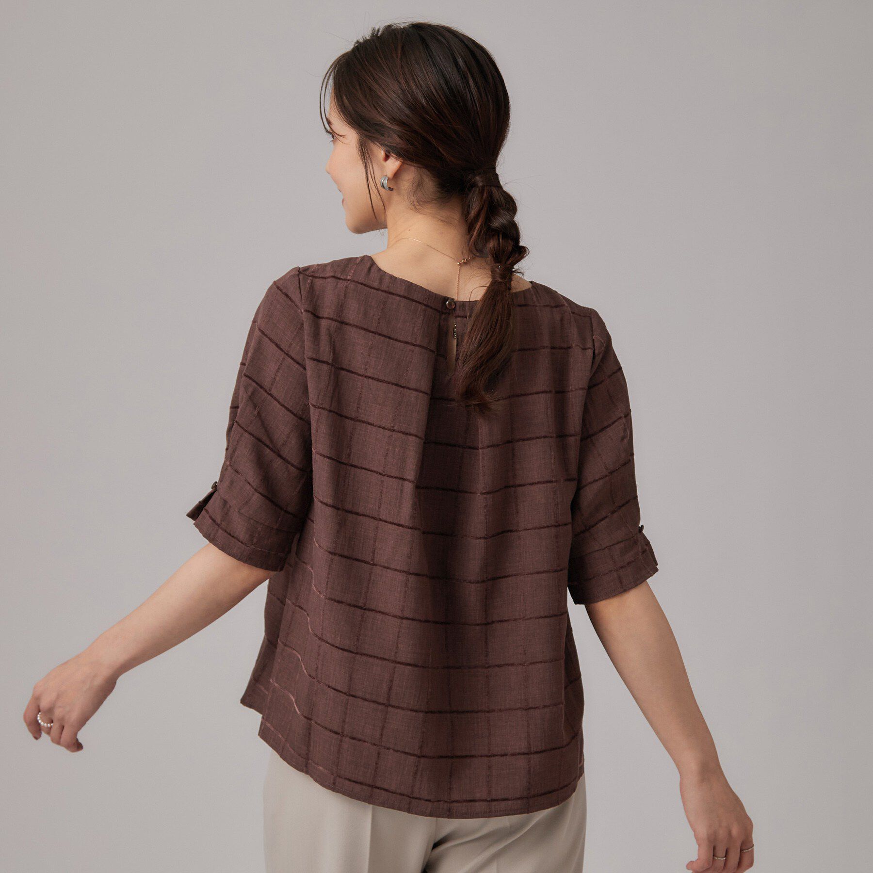 SHOO･LA･RUE「【セットアップ可/S-LL】モールチェックで上品に タックスリーブ ブラウス」|シャツ・ブラウス|