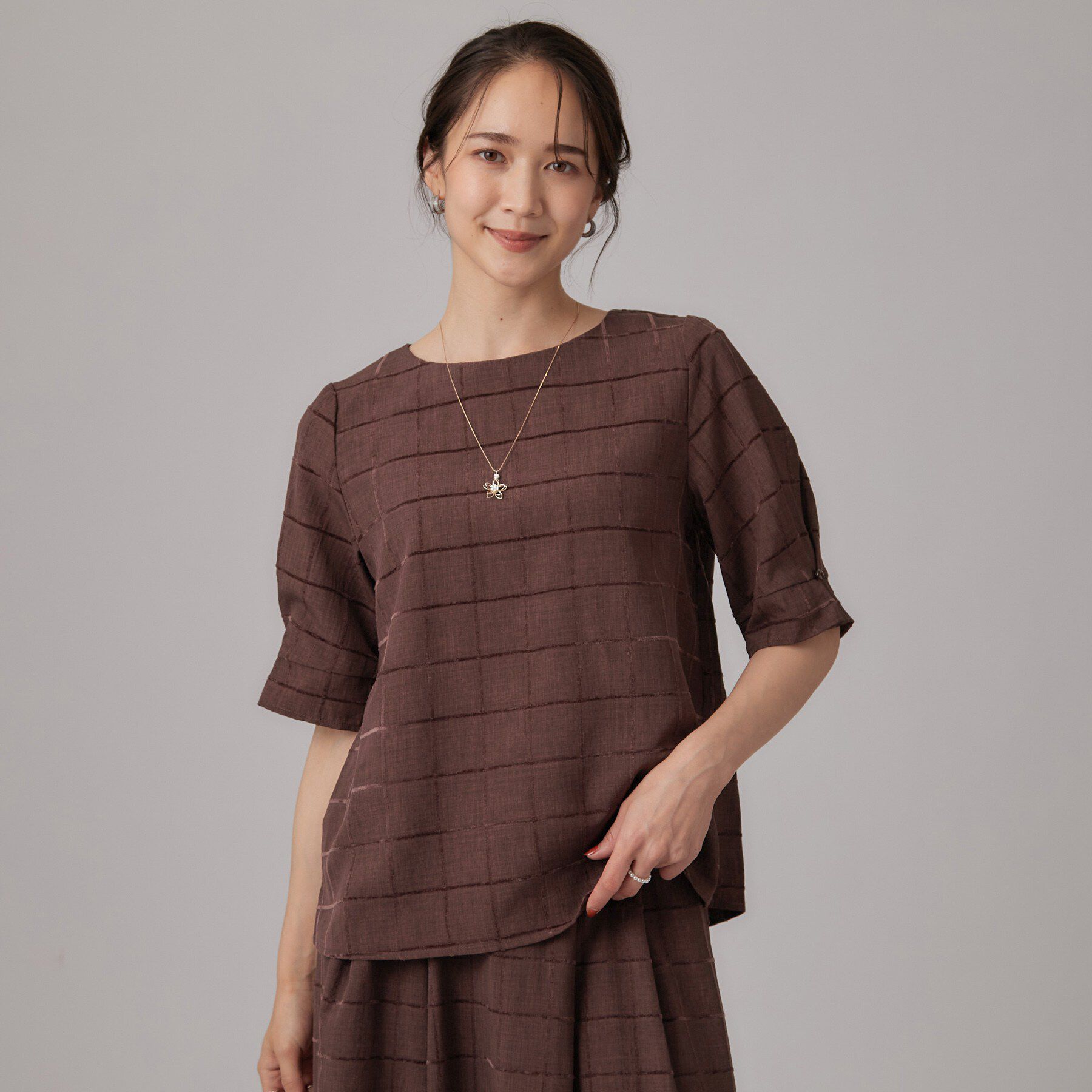 SHOO･LA･RUE「【セットアップ可/S-LL】モールチェックで上品に タックスリーブ ブラウス」|シャツ・ブラウス|