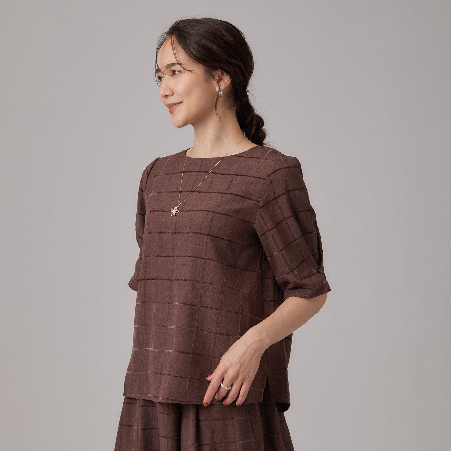 SHOO･LA･RUE「【セットアップ可/S-LL】モールチェックで上品に タックスリーブ ブラウス」|シャツ・ブラウス|