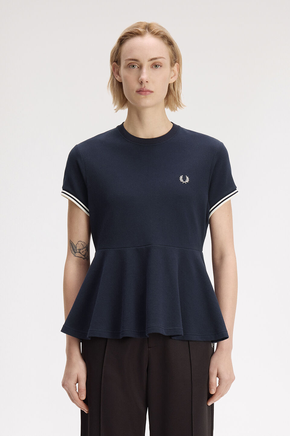 FRED PERRY 「Peplum Pique T-Shirt／ペプラム鹿の子Tシャツ」|Tシャツ・カットソー|