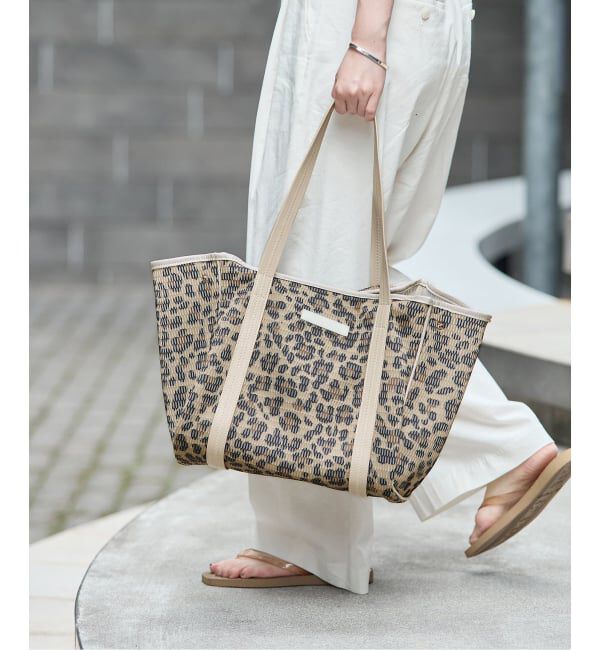 IENA「《洗濯機洗い可》qbag paris/キューバッグ パリ 別注NEST ZIP M バッグ」|トートバッグ|