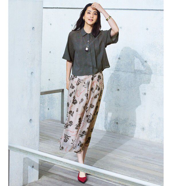 自由区「【カタログ掲載・涼感シアー】スラブボイルタック ブラウス」|シャツ・ブラウス|