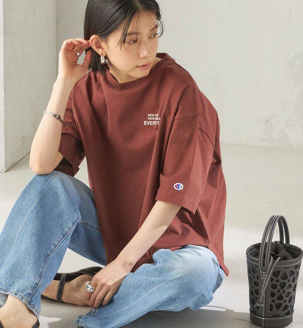 SHIPS for women「【一部WEB限定/ SHIPS別注】Champion: 5分袖 ロゴ プリント TEE」|Tシャツ・カットソー|ブラウン