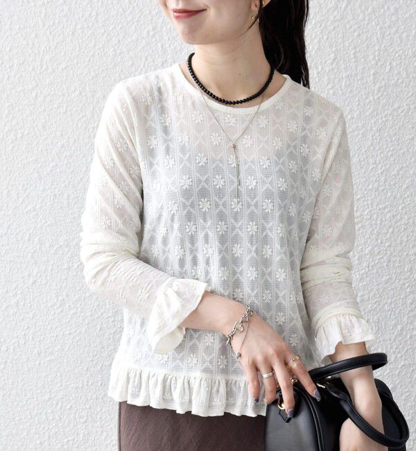 SHIPS any「《予約》SHIPS any:〈洗濯機可能〉フラワー レース ジャカード フリル ヘム プルオーバー」|Tシャツ・カットソー|オフホワイト