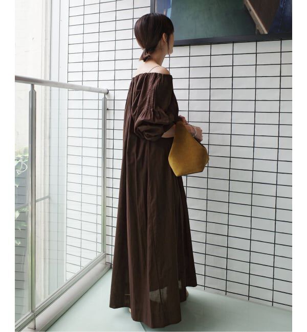 IENA「《一部店舗限定》Maison IENA オフショルダーワンピース」|ワンピース|