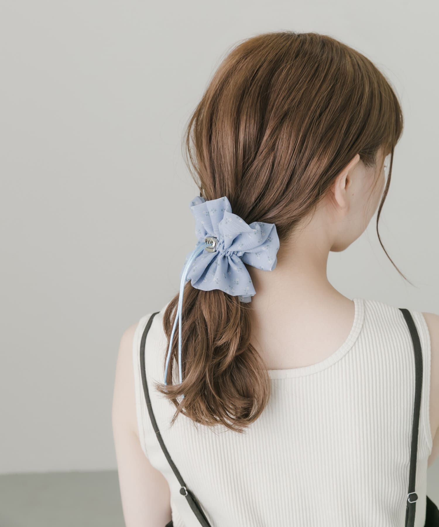 SMELLY「フラワープリントドローコードシュシュ」|ヘアゴム・シュシュ|