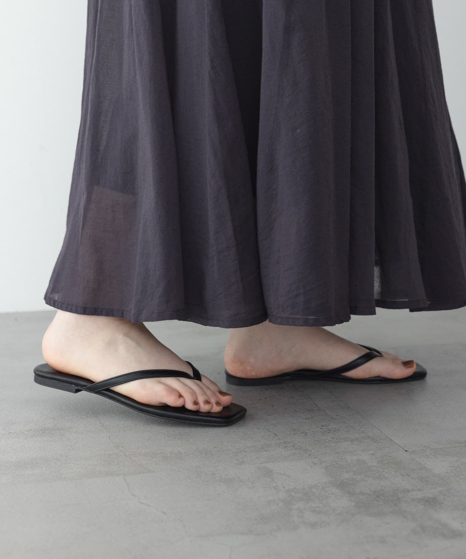 Sonny Label 「軽量フラットトングサンダル」|サンダル|