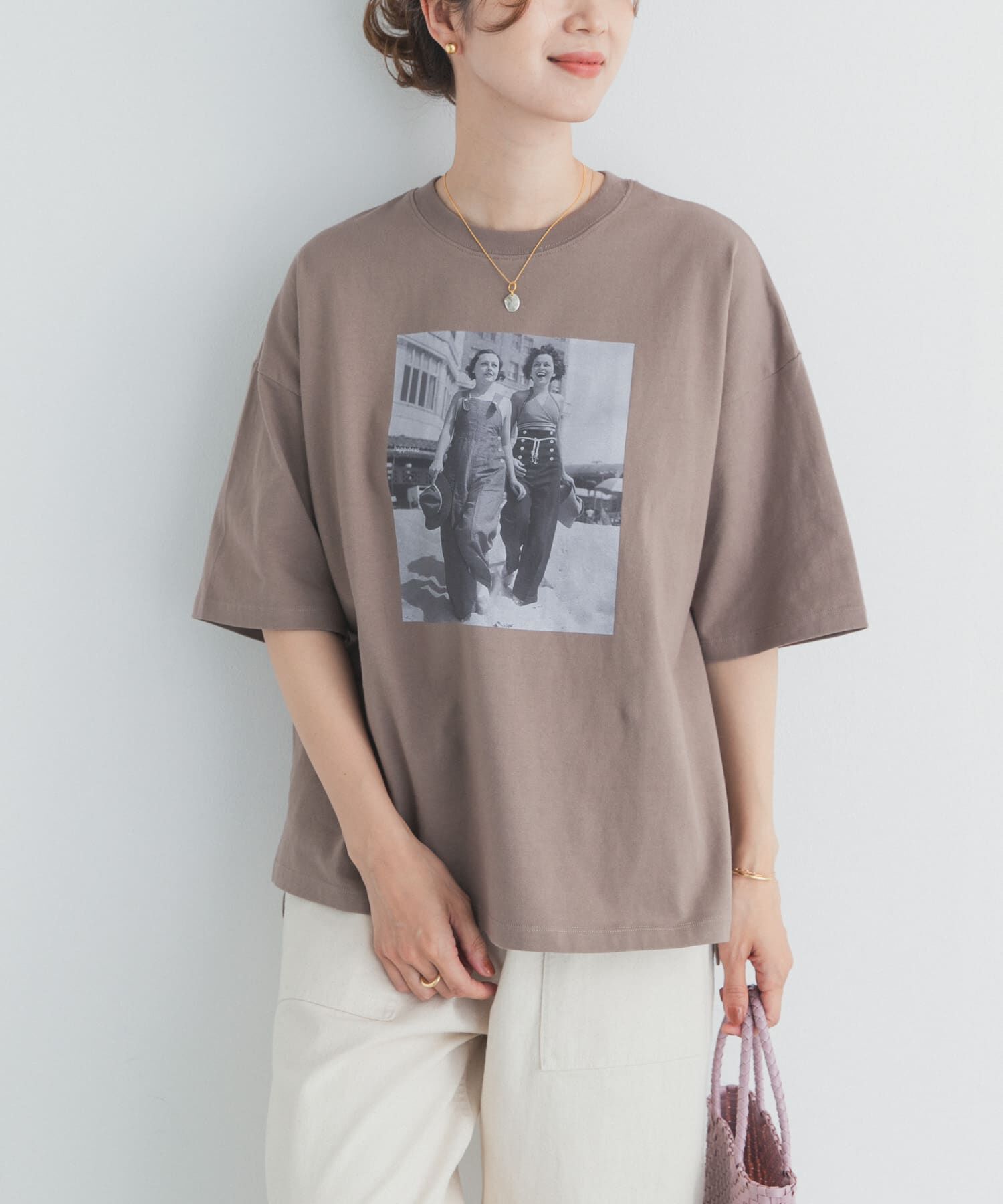 URBAN RESEARCH DOORS「『スタッフ企画』フォトプリントオーバーTシャツ」|Tシャツ・カットソー|モカ