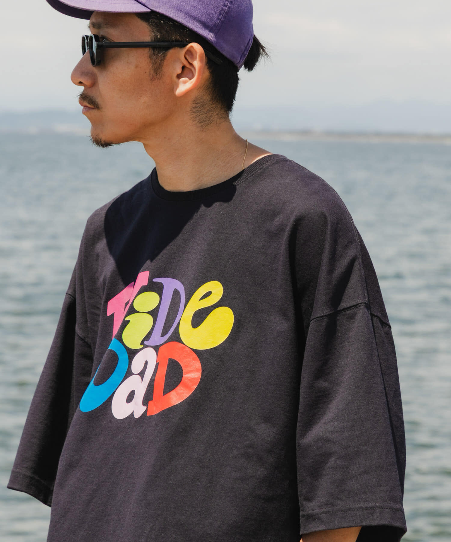 URBAN RESEARCH「Wide Dad　GRAPHIC T-SHIRTS WITH HATCH」|Tシャツ・カットソー|