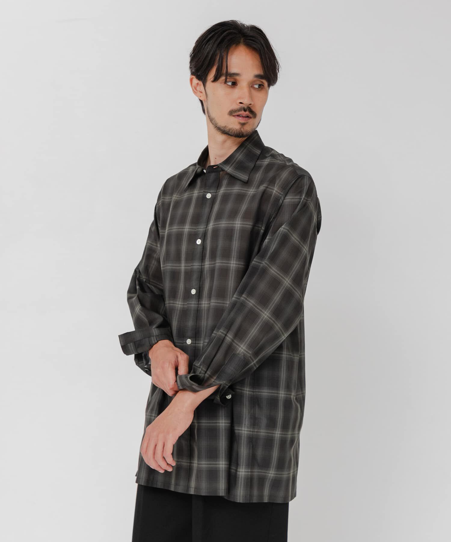 URBAN RESEARCH「SHEER CH SQUARE CUT SHIRTS」|シャツ・ブラウス|ブラック