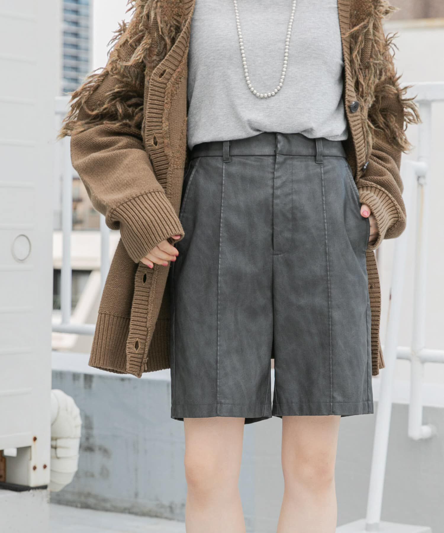  「ピンタックショートパンツ」|その他|チャコールグレー
