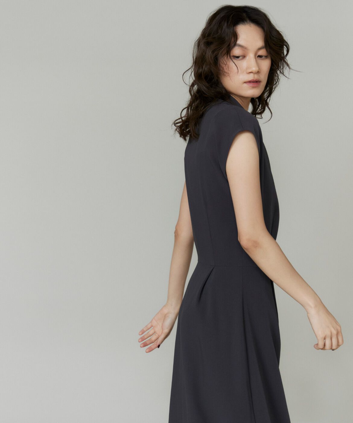 la veille by SUPERIOR CLOSET「アシンメトリーワンピース」|ワンピース|