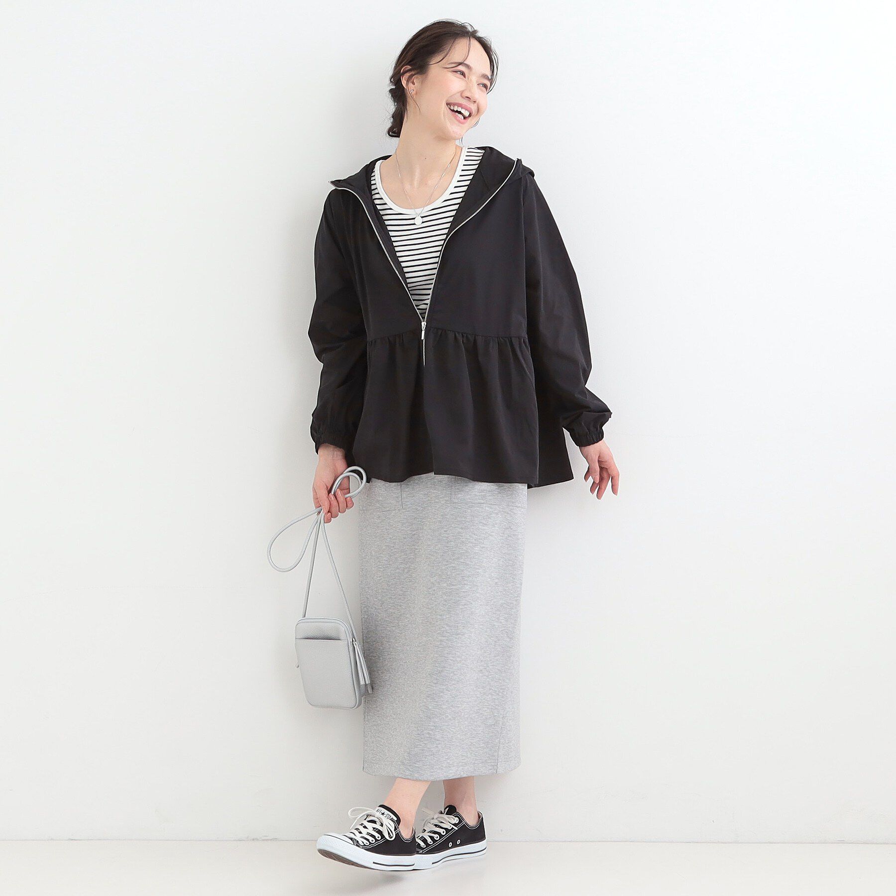SHOO･LA･RUE「【ひんやり/S-LL/体型カバー】日焼け対策にも女性らしさを UVカットペプラムパーカ」|ブルゾン・スタジャン|