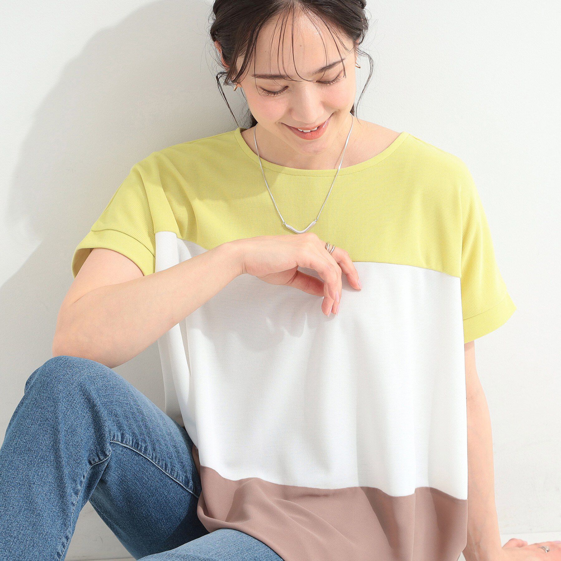 SHOO･LA･RUE「【S-LL/洗濯機可/体型カバー】インせず着られる 異素材ブロッキング ドルマンＴシャツ」|Tシャツ・カットソー|イエロー(531)