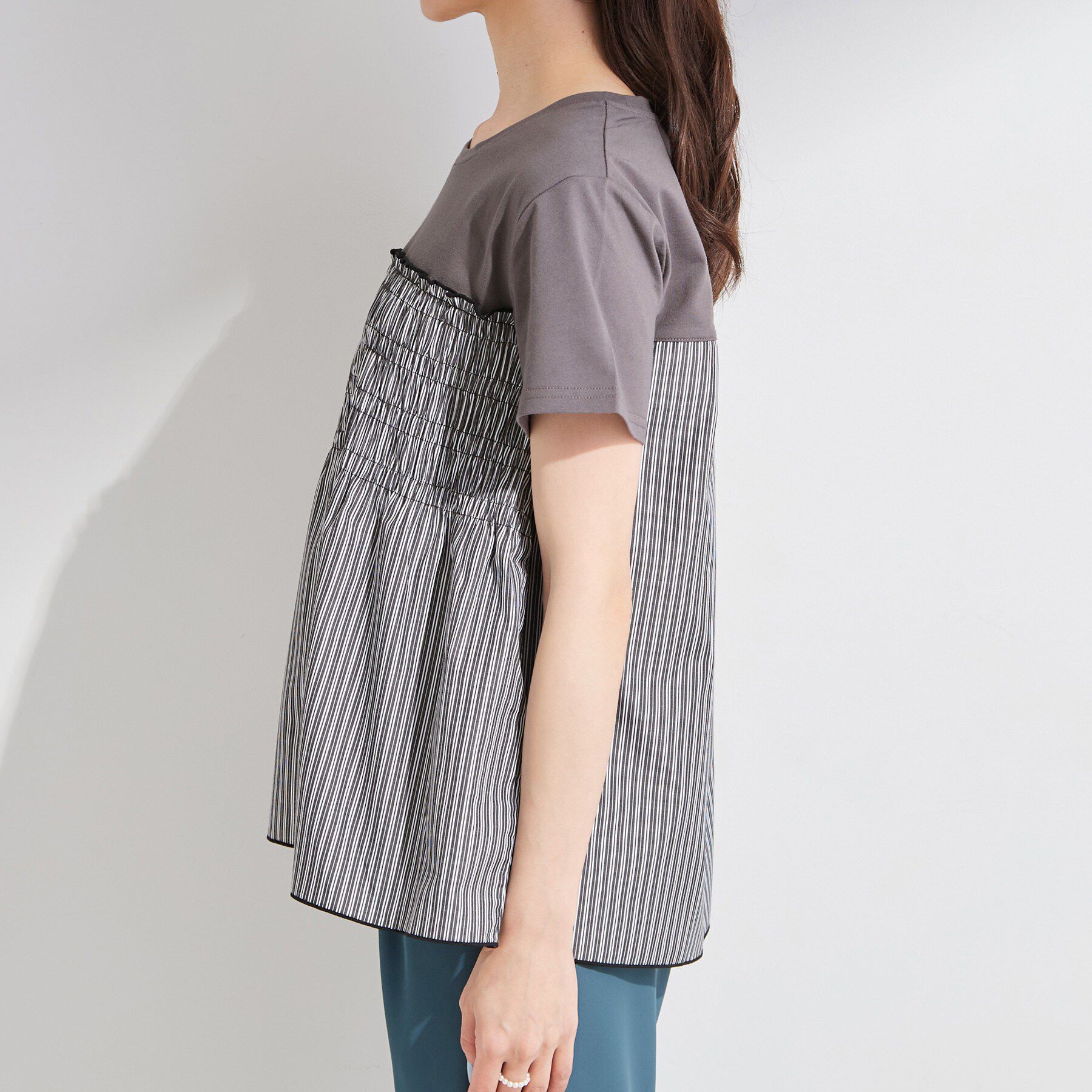 SHOO･LA･RUE「【S-LL/洗濯機可/体型カバー】インせずサマ見え ビスチェ風異素材ドッキングTシャツ」|Tシャツ・カットソー|
