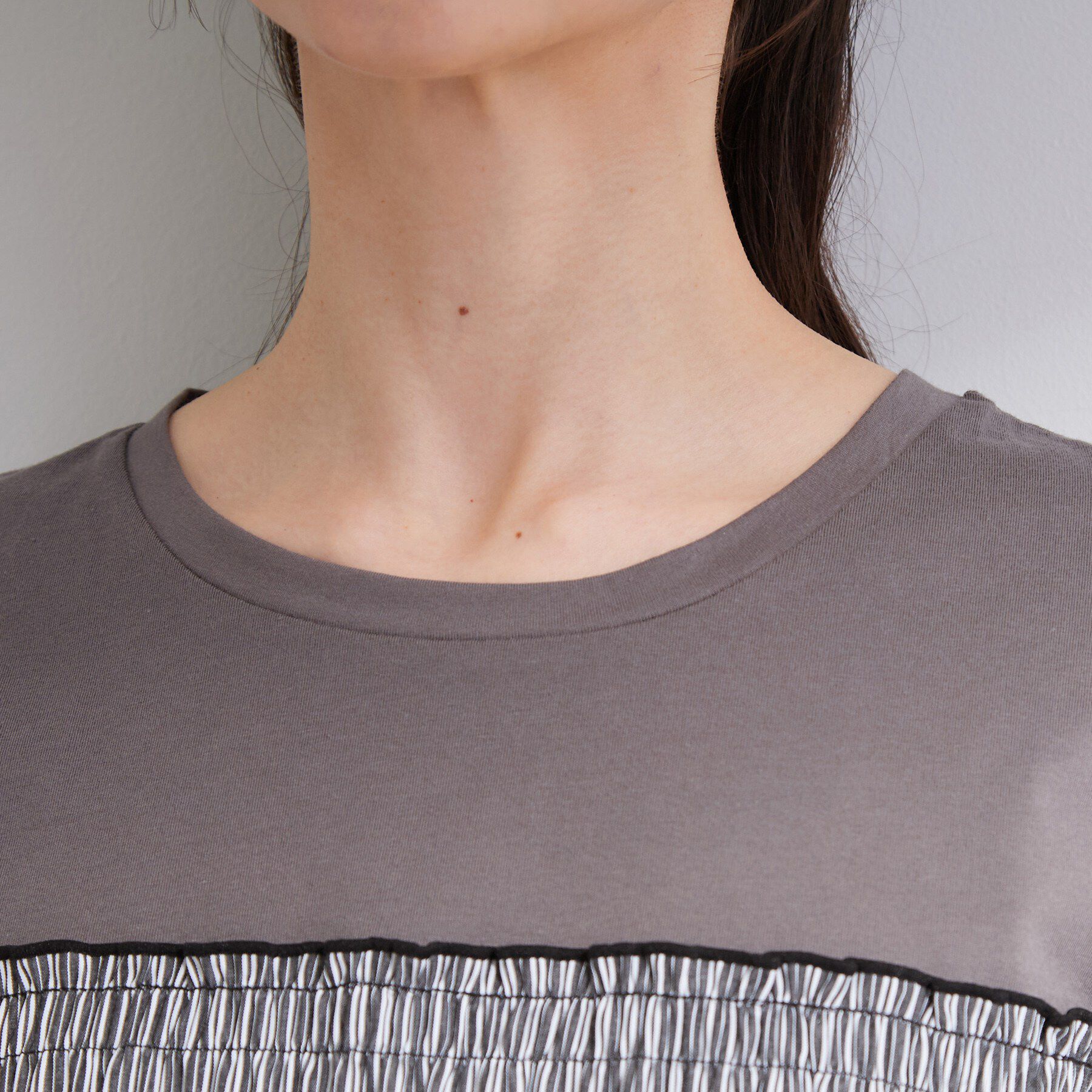 SHOO･LA･RUE「【S-LL/洗濯機可/体型カバー】インせずサマ見え ビスチェ風異素材ドッキングTシャツ」|Tシャツ・カットソー|
