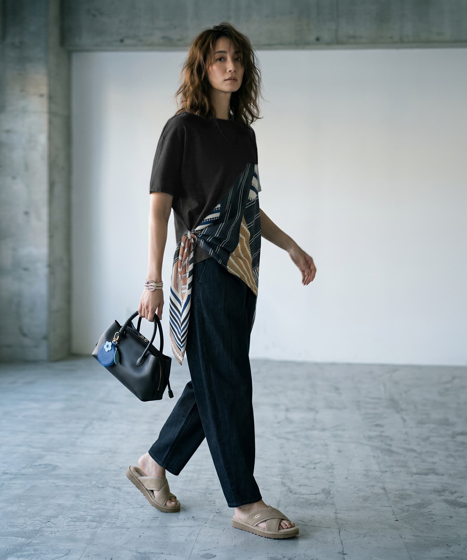 STYLE DELI「【BLK001】スカーフ柄パッチワークTシャツ」|Tシャツ・カットソー|