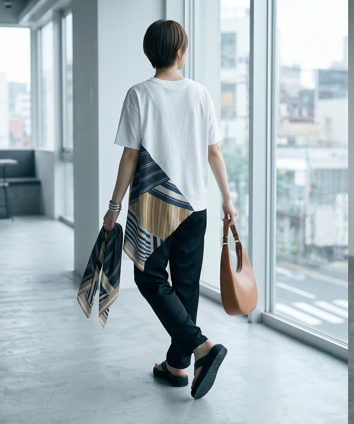 STYLE DELI「【BLK001】スカーフ柄パッチワークTシャツ」|Tシャツ・カットソー|