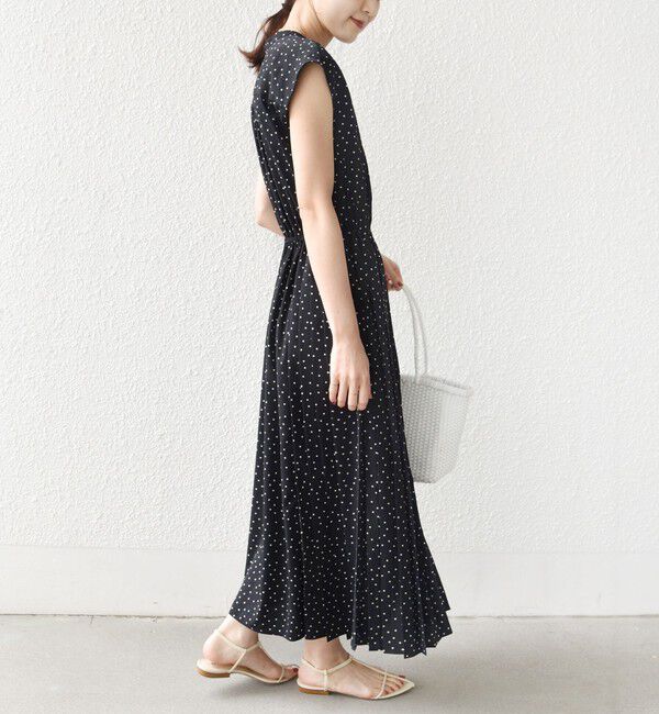 SHIPS for women「【WEB限定】〈洗濯機可能〉ドット 花柄 サイド プリーツ フレンチスリーブ ワンピース」|ワンピース|