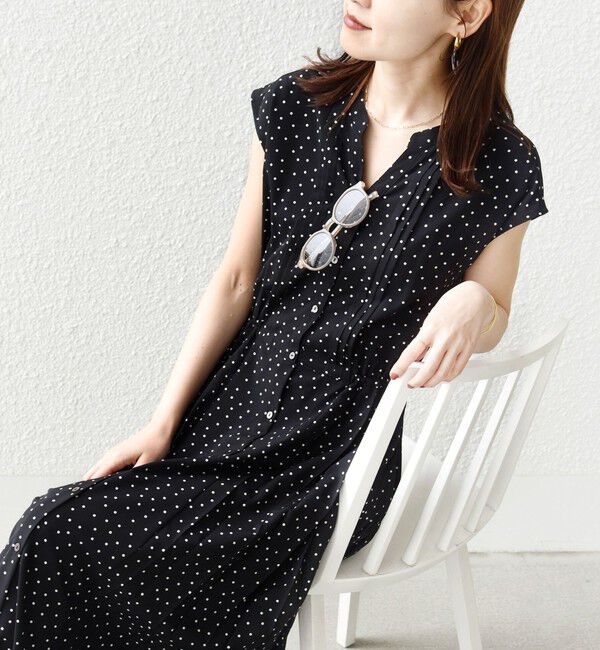 SHIPS for women「【WEB限定】〈洗濯機可能〉ドット 花柄 サイド プリーツ フレンチスリーブ ワンピース」|ワンピース|