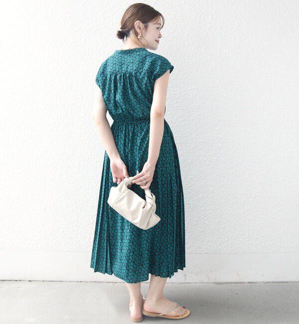 SHIPS for women「【WEB限定】〈洗濯機可能〉ドット 花柄 サイド プリーツ フレンチスリーブ ワンピース」|ワンピース|