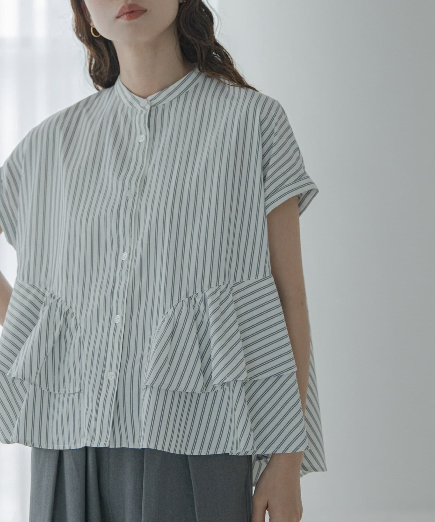 Sonny Label 「『WEB限定』バンドカラーフリルストライプ半袖シャツ」|シャツ・ブラウス|ホワイト系その他