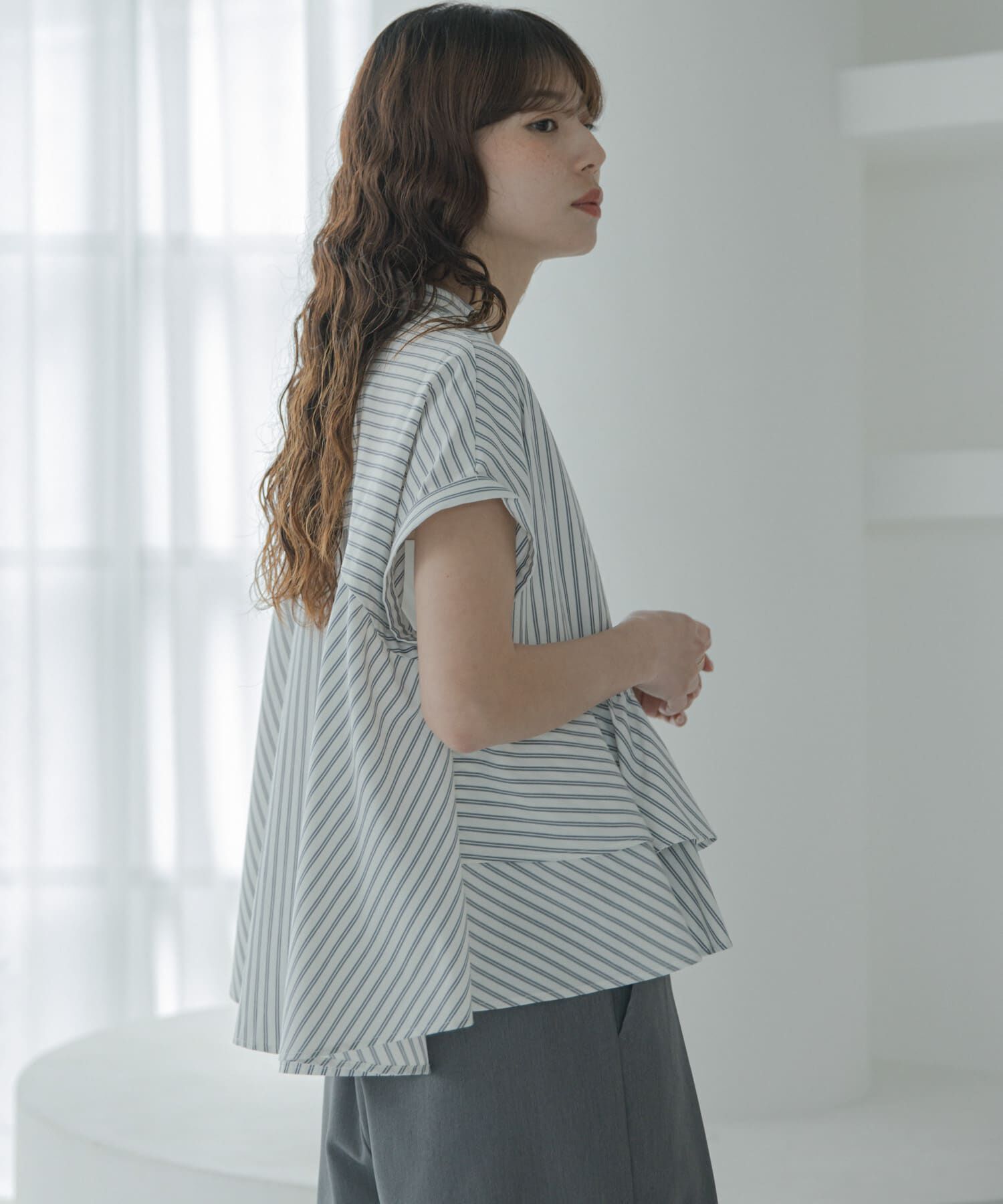 Sonny Label 「『WEB限定』バンドカラーフリルストライプ半袖シャツ」|シャツ・ブラウス|