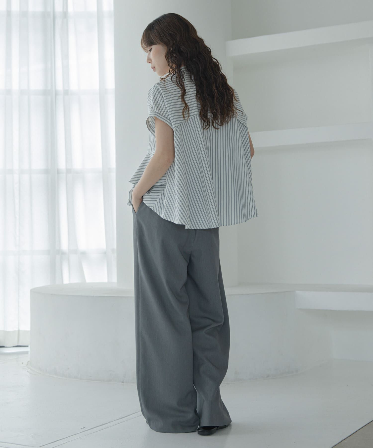 Sonny Label 「『WEB限定』バンドカラーフリルストライプ半袖シャツ」|シャツ・ブラウス|