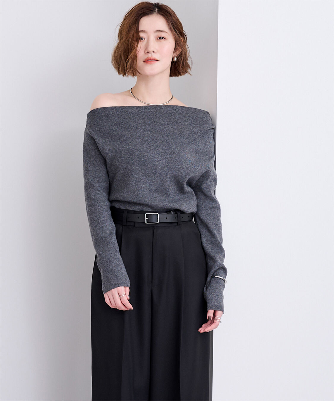 ur's「美シルエットワンタックワイドパンツ」|スラックス|