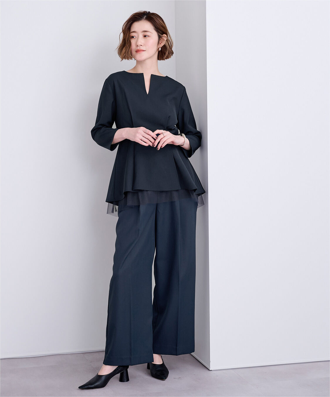 ur's「美シルエットワンタックワイドパンツ」|スラックス|