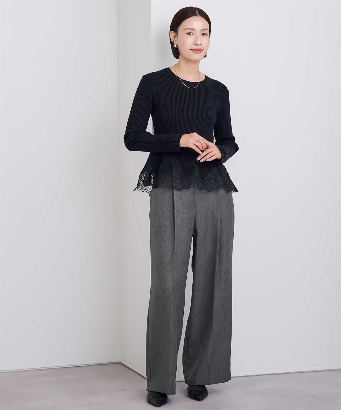 ur's「美シルエットワンタックワイドパンツ」|スラックス|