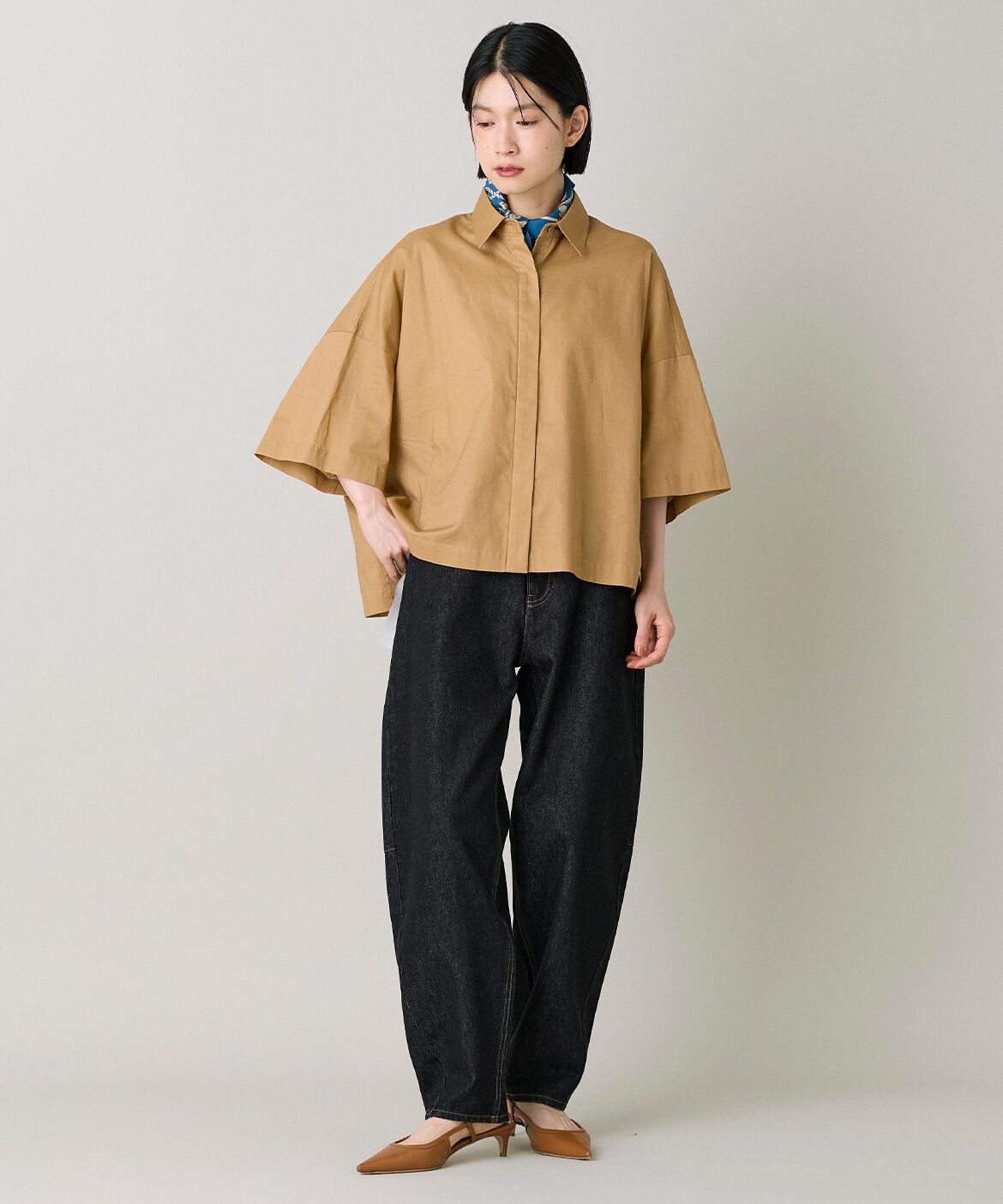 DAY by DAY it&rsquo;s international「5分袖シャツブラウス｜揺れる変形裾で魅せる大人の旬ブラウス」|シャツ・ブラウス|