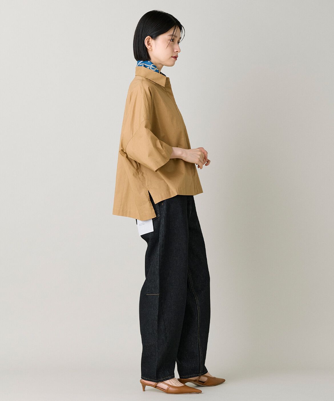 DAY by DAY it&rsquo;s international「5分袖シャツブラウス｜揺れる変形裾で魅せる大人の旬ブラウス」|シャツ・ブラウス|