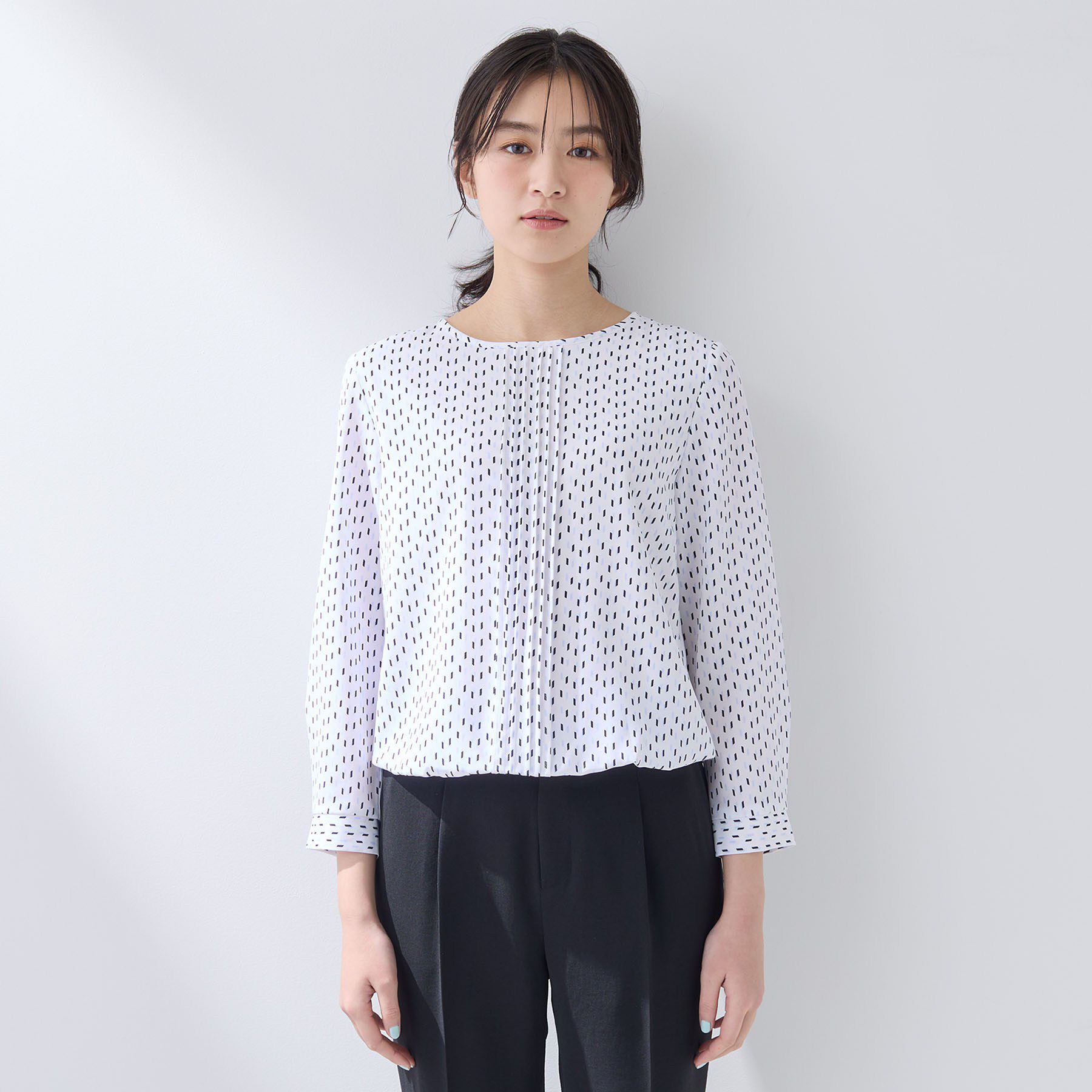 INDIVI「【通勤/セレモニー】タックデザインブラウス」|シャツ・ブラウス|
