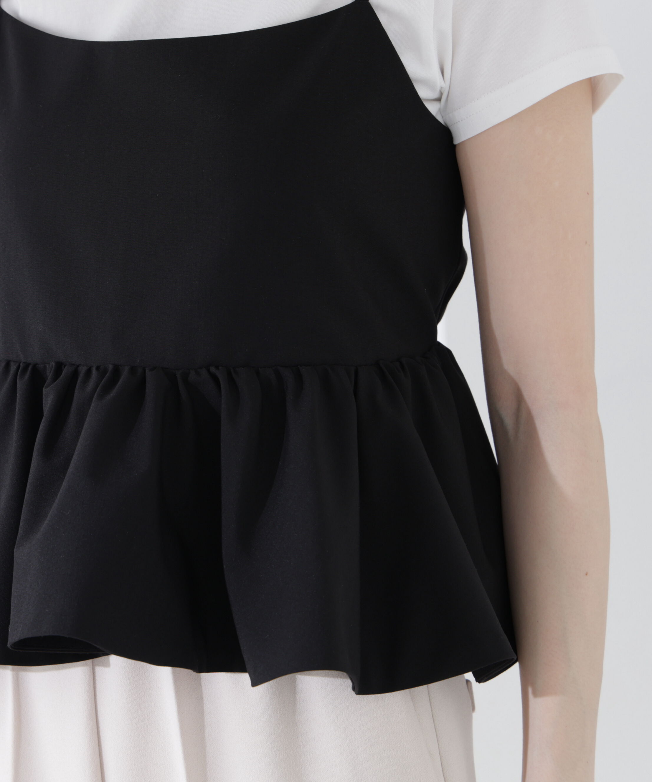 PROPORTION BODY DRESSING「〈a/mie〉ペプラムデザインキャミソール26SS」|シャツ・ブラウス|