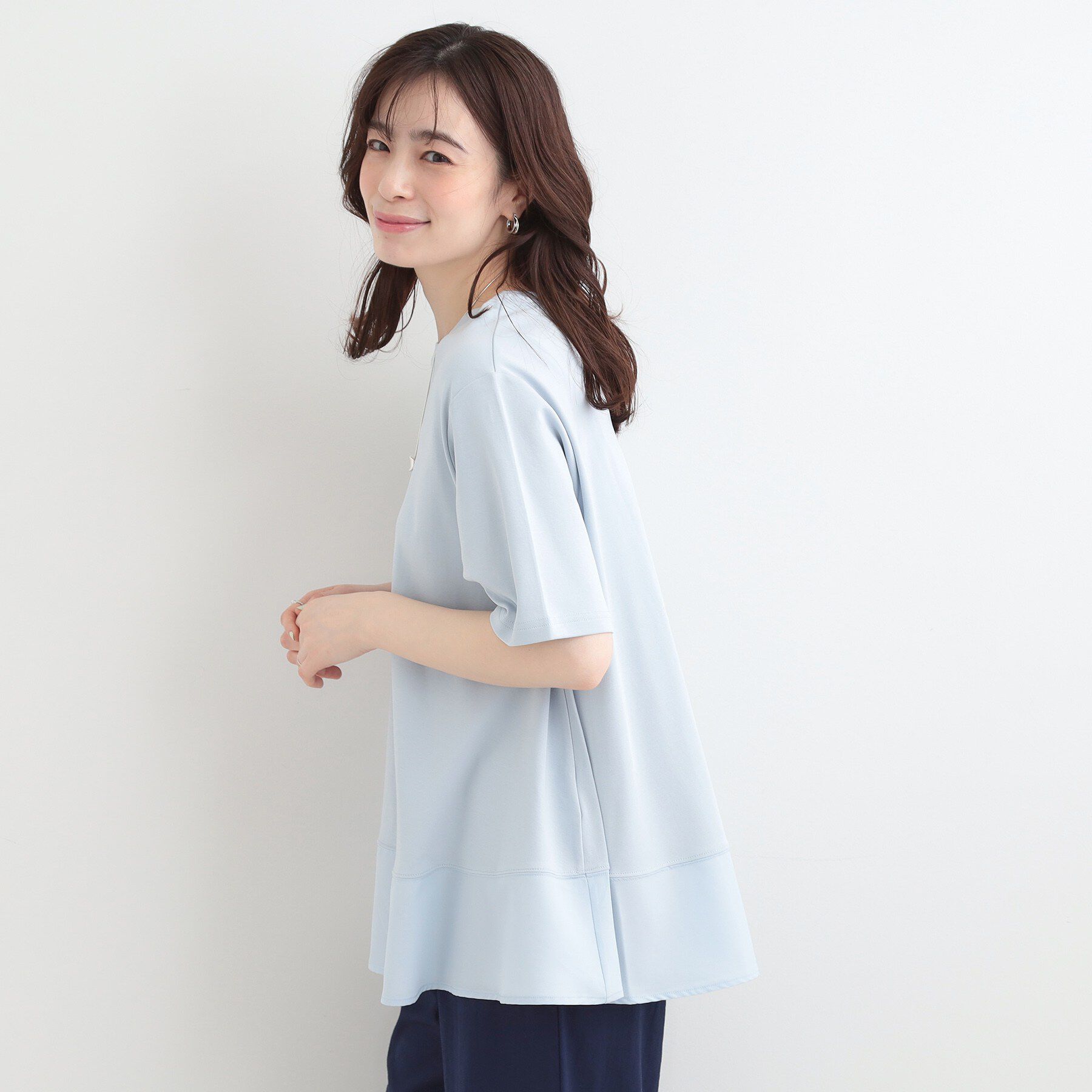 SHOO･LA･RUE「【ひんやり/UV/抗菌防臭】体型カバーも叶う 裾切り替えAライントップス」|Tシャツ・カットソー|