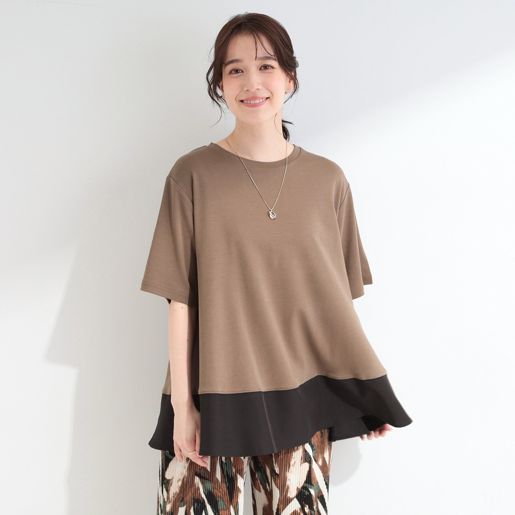 SHOO･LA･RUE「【ひんやり/UV/抗菌防臭】体型カバーも叶う 裾切り替えAライントップス」|Tシャツ・カットソー|