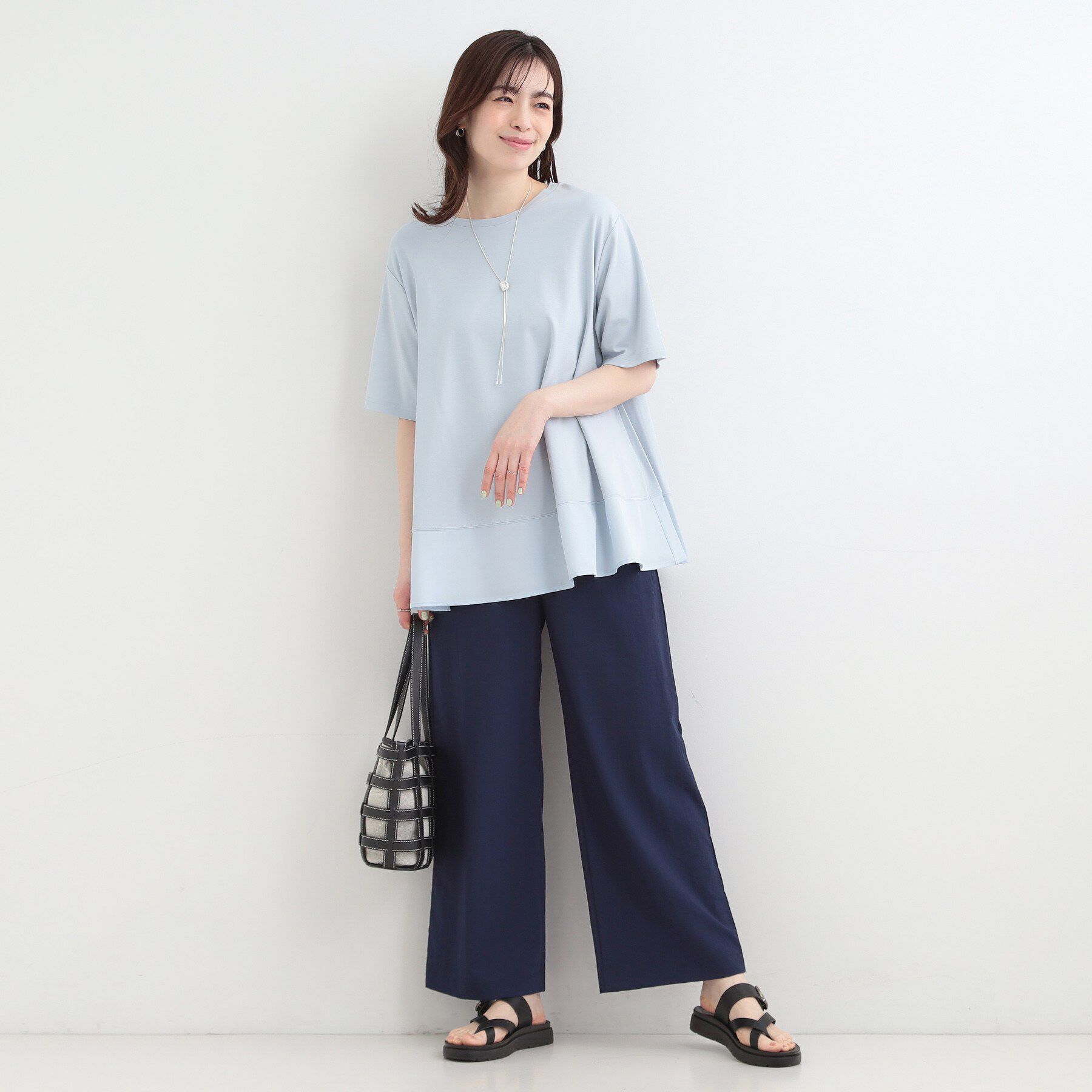 SHOO･LA･RUE「【ひんやり/UV/抗菌防臭】体型カバーも叶う 裾切り替えAライントップス」|Tシャツ・カットソー|