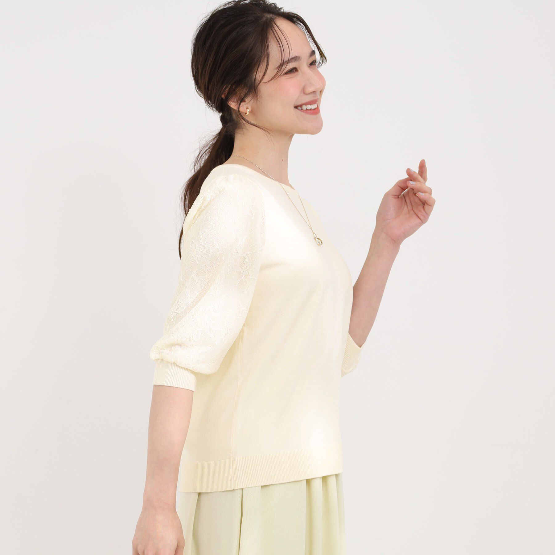 SHOO･LA･RUE「【洗濯機可/S-LL】シンプルだけど華やか レースの5分袖ニット」|ニット・セーター|
