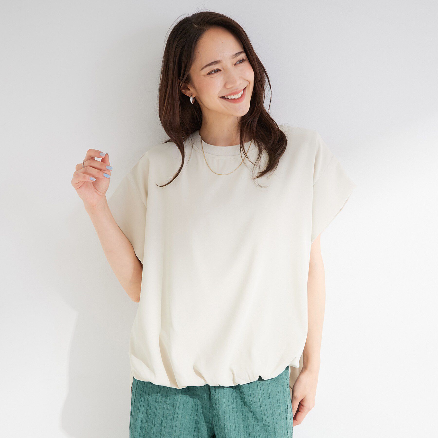 SHOO･LA･RUE「【洗濯機可/体型カバー】インしてる風 ふんわり裾バルーントップス」|Tシャツ・カットソー|