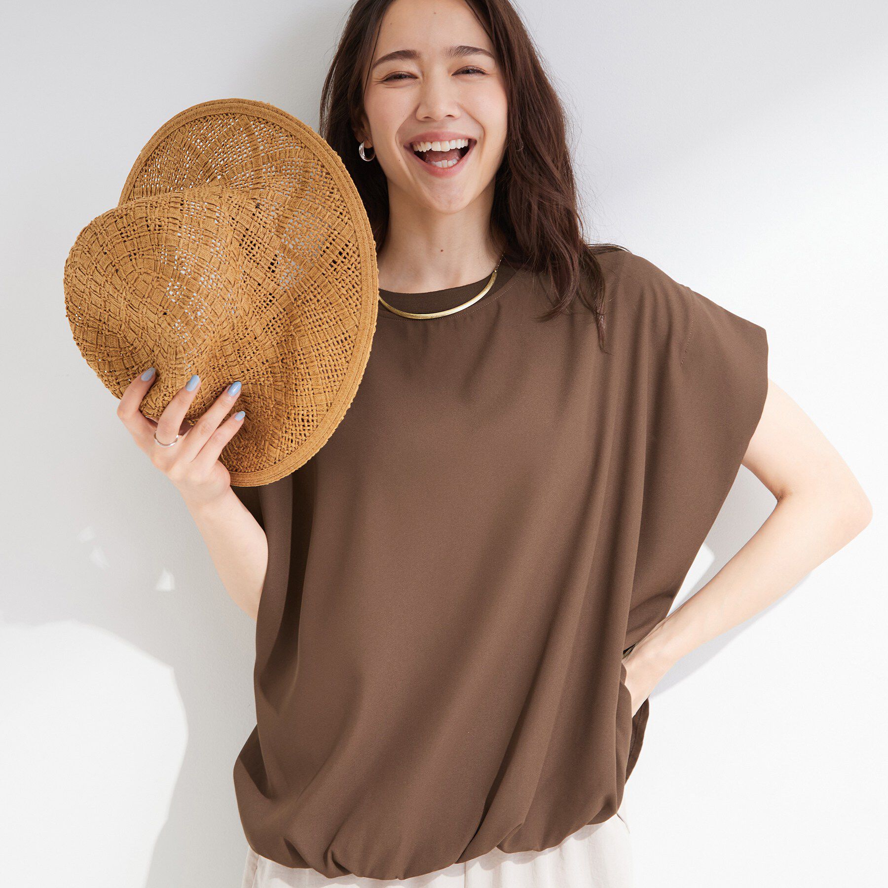 SHOO･LA･RUE「【洗濯機可/体型カバー】インしてる風 ふんわり裾バルーントップス」|Tシャツ・カットソー|ブラウン(043)