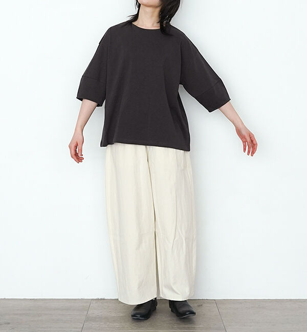 オオカミとフクロウ「オオカミと白い雲のスワロー」|Tシャツ・カットソー|