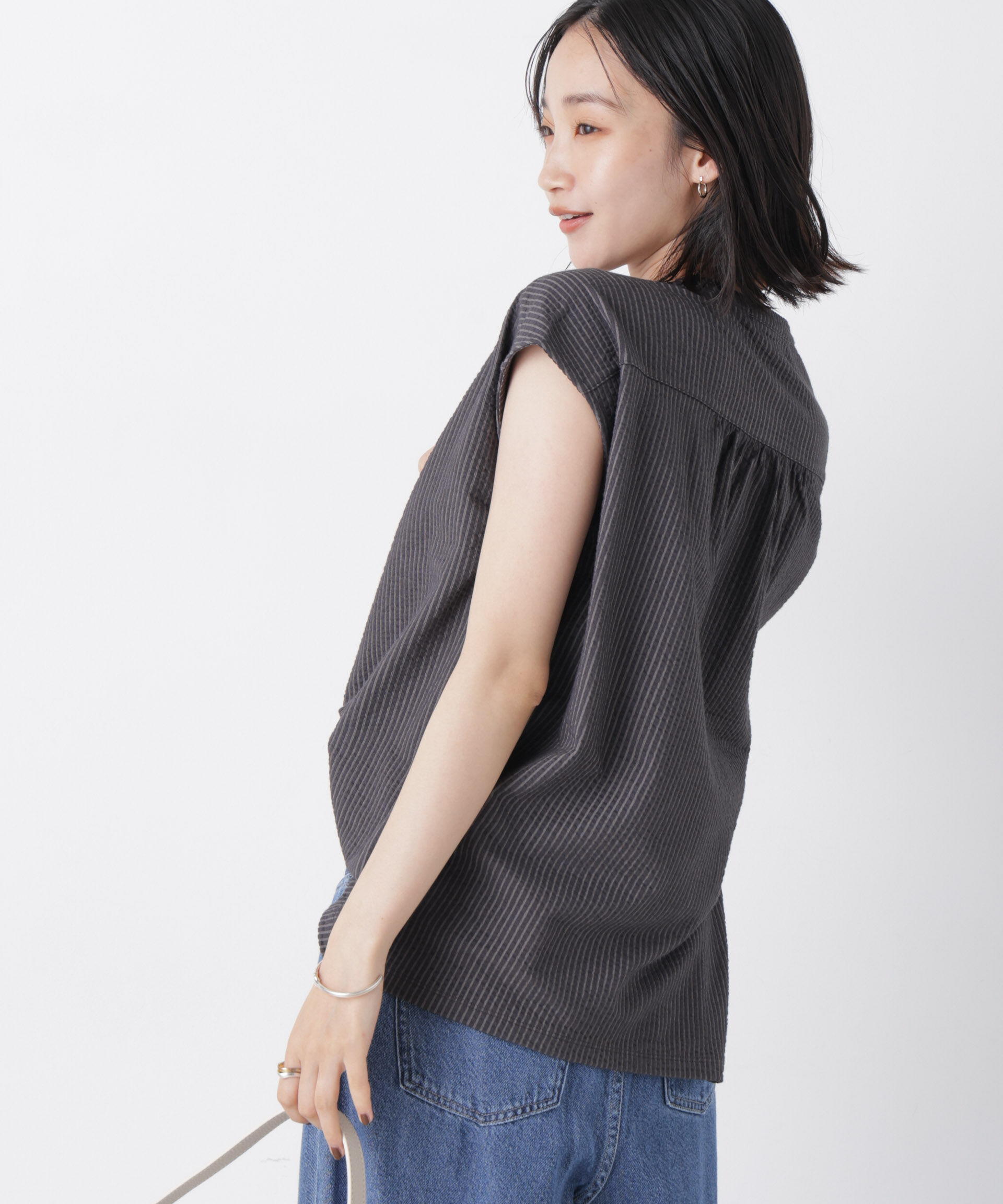 NANO universe「カットサッカーフレンチスリーブギャザーブラウス(セットアップ可)」|Tシャツ・カットソー|