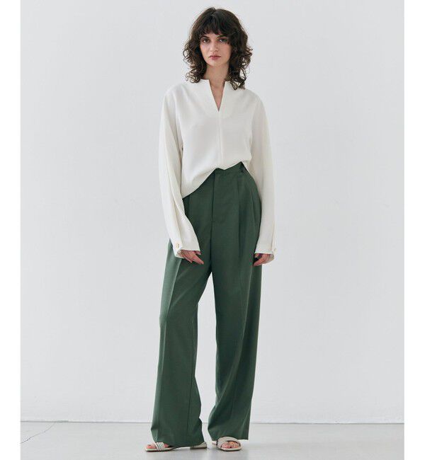 BEIGE,「【洗える】RUE / スリットネックフォルムブラウス」|シャツ・ブラウス|