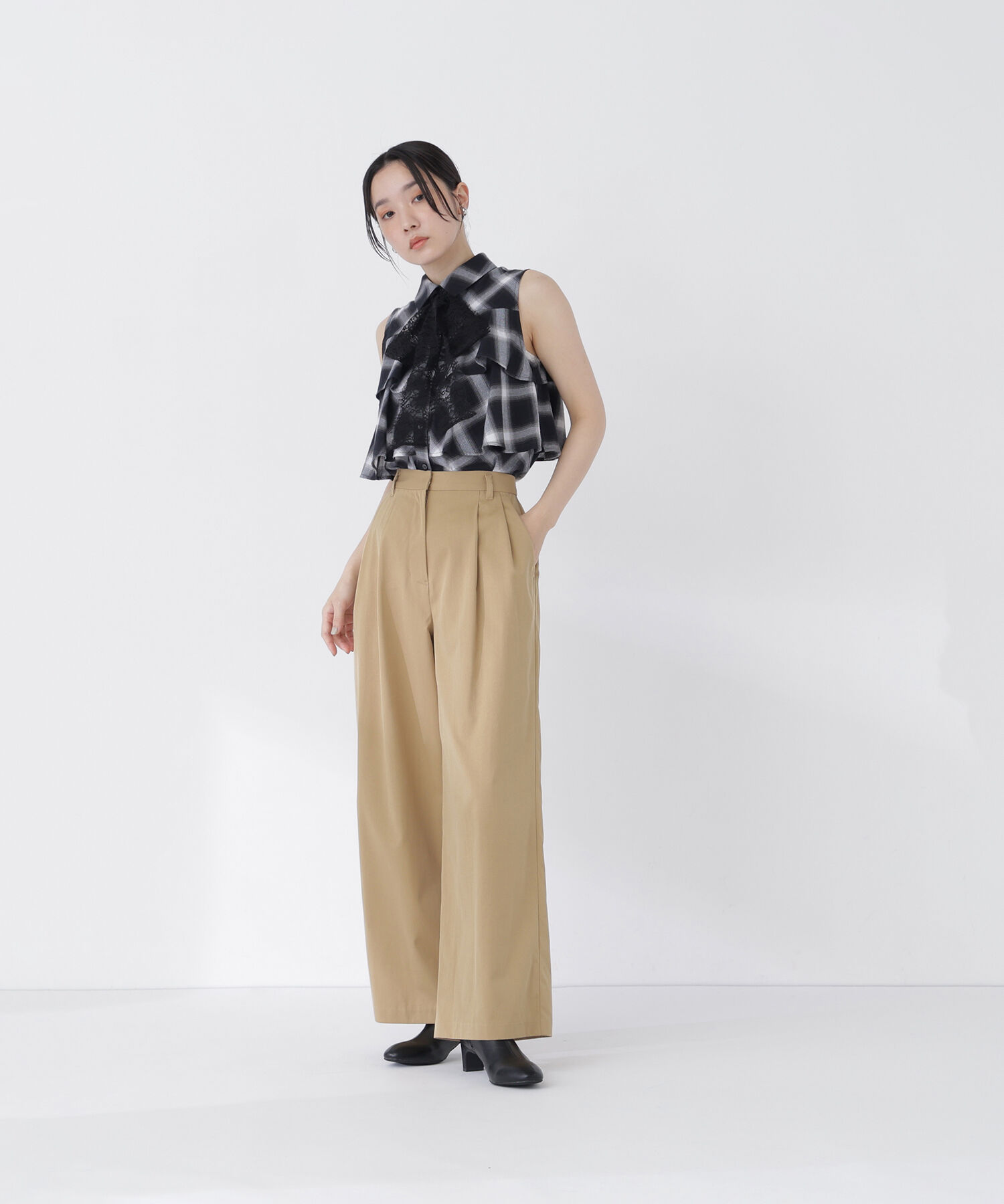  「ツータックワイドパンツ」|その他|