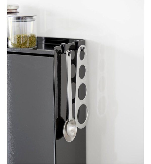 journal standard Furniture「《WEB限定》【tower/タワー】前が開く 隠せる調味料ラック」|食器・キッチングッズ|