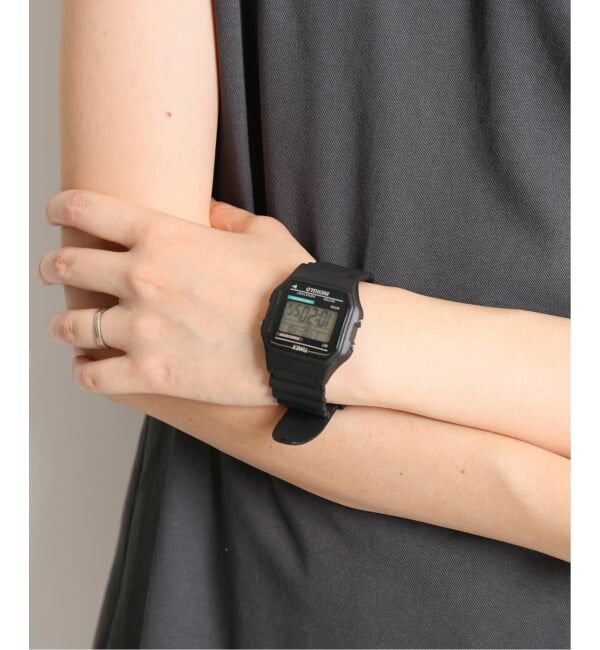HIROB「TIMEX CLASSIC DIGITAL tx-tw2u84000 Black」|腕時計|